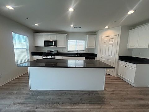 3rd image of 3180 Homeward St
