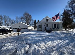 1204 County Road J, Little Suamico, WI 54141