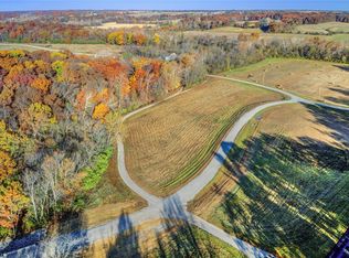 201 Holt Farm Dr #21, Wentzville, MO 63385