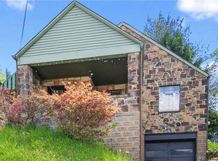 2214 Laketon Rd, Pittsburgh, PA 15221