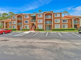 1240 Wildwood Lakes Blvd