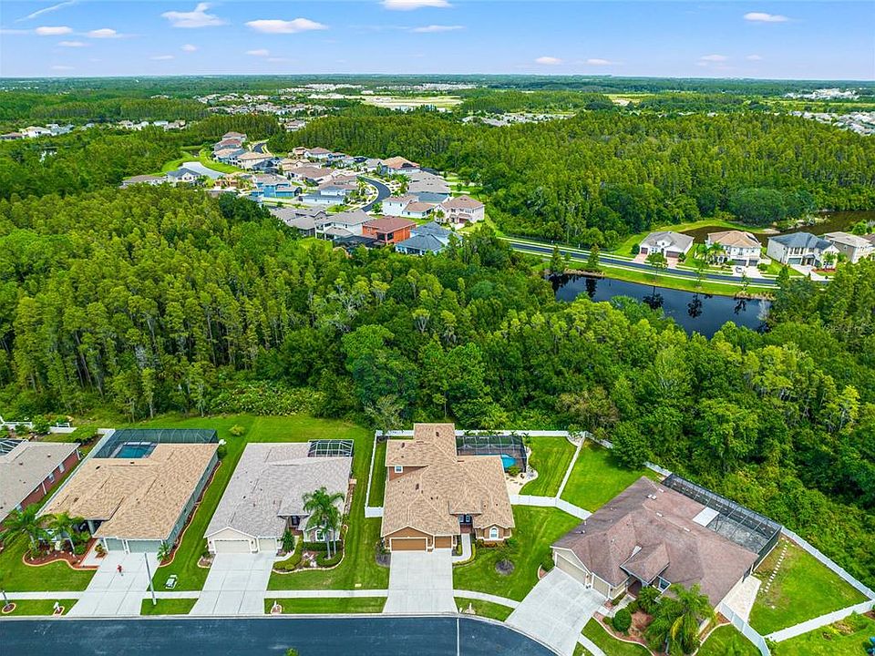 1st image of 1520 BEACONSFIELD DRIVE