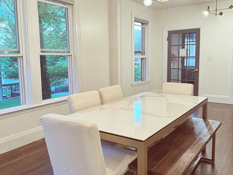23-25 Grampian Way — Photo 4