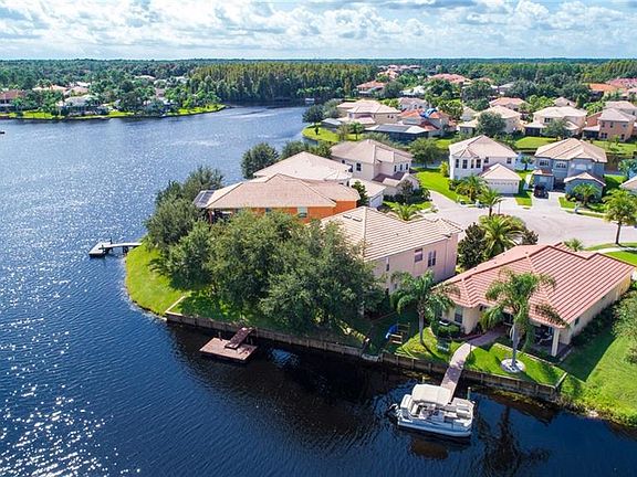 3rd image of 18001 Malakai Isle Dr