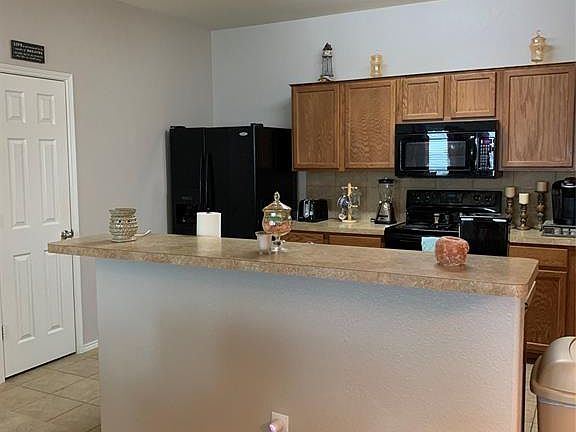 5th image of 7409 Lazy Spur Blvd