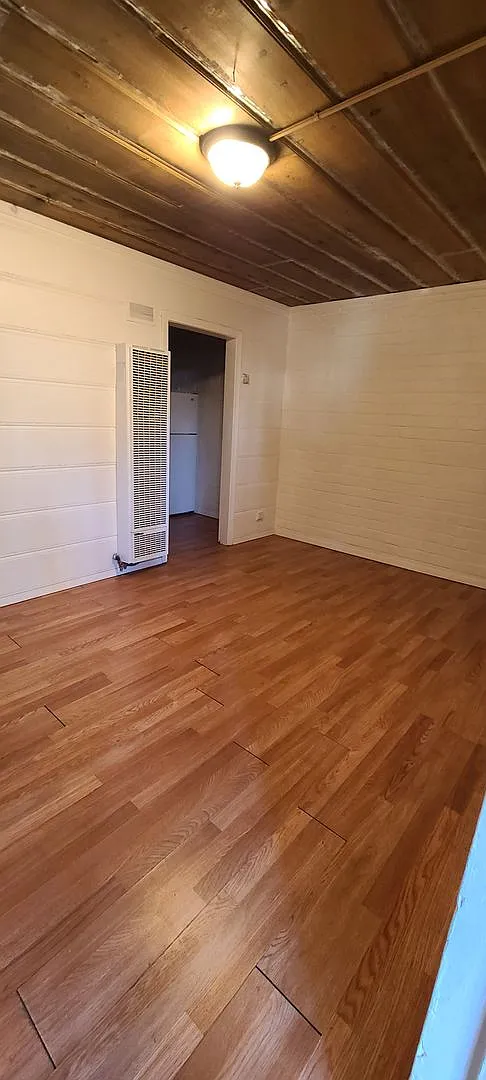 EM879-YSouthTahoeApartments — Photo 2