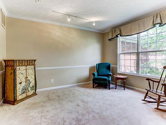 3rd image of 360 Pond Meadows Ct