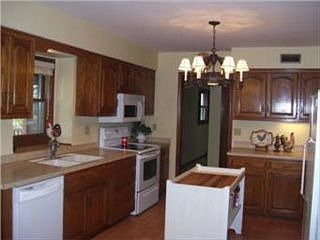 4th image of 23635 W 289th Ter