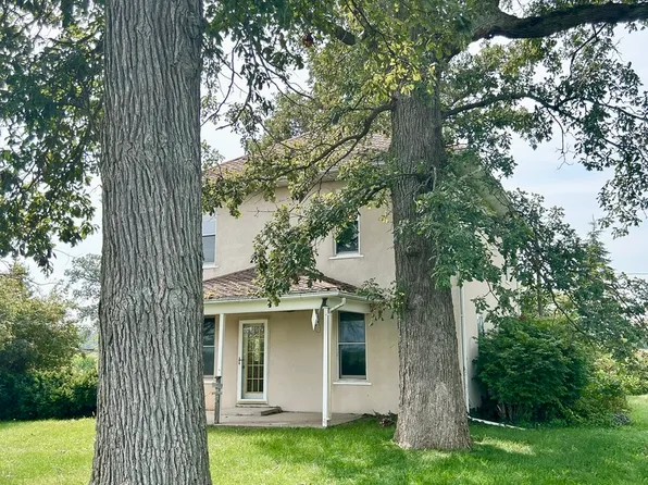 1129 N 2200 East Rd, Milford, IL 60953