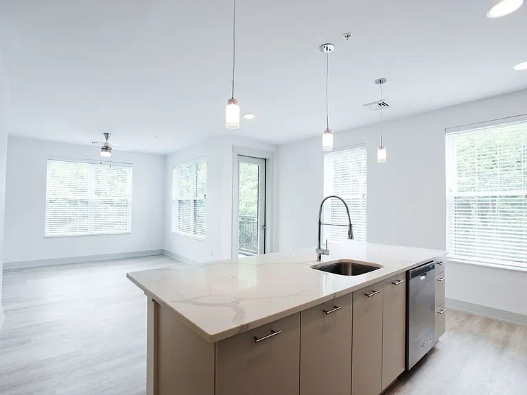 Excelsior Park Apartments — Photo 26