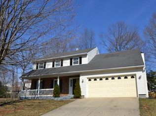 15 Coloma Ct, Sterling, VA 20164