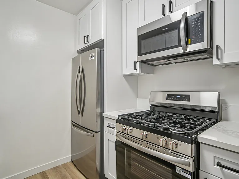 2026 S Shenandoah St — Photo 11