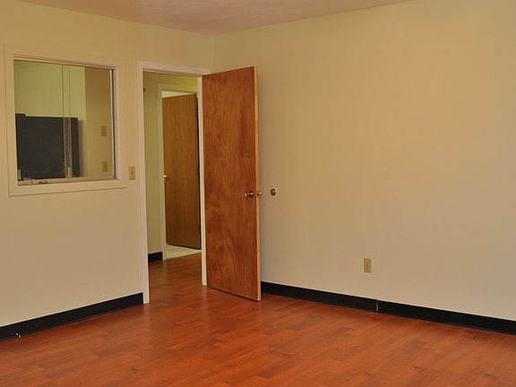 3rd image of 1302 Elmwood Ave