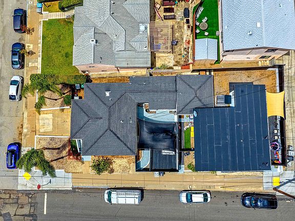3rd image of 5738 Meade Ave