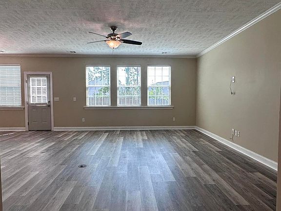 5th image of 484 Brantley Cove Circle