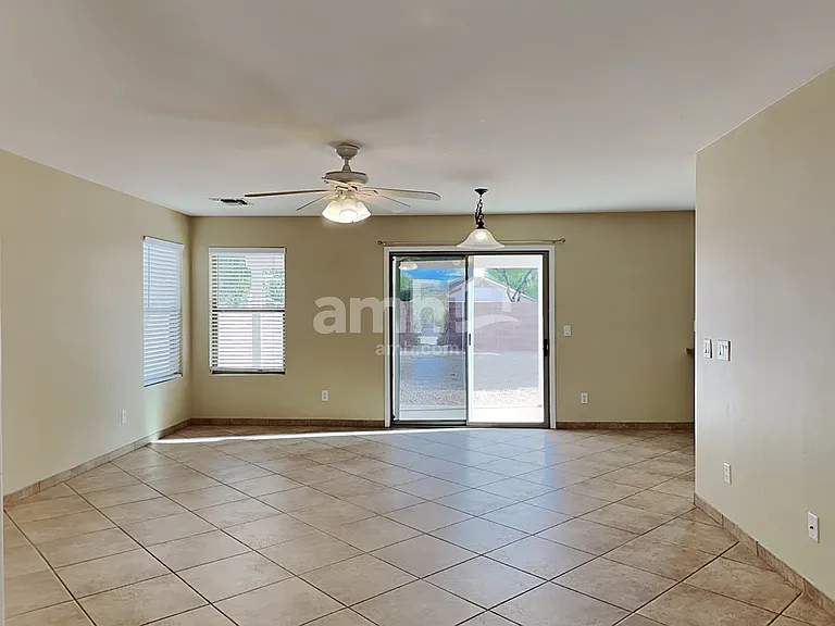 765 W Flaming Arrow Dr — Photo 5