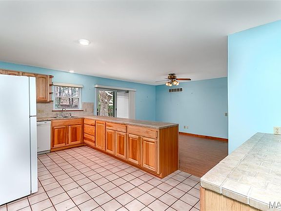 4th image of 2130 Jenkee Dr
