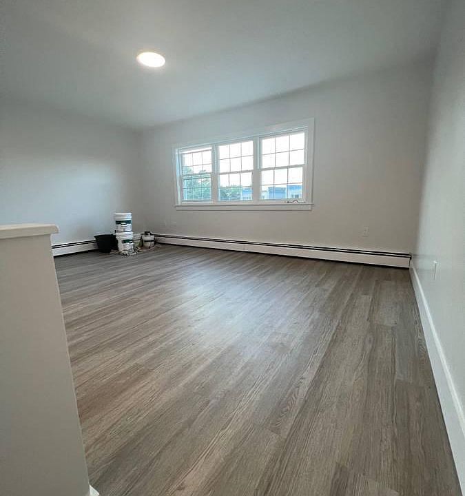 1st image of 650 Hollywood Ave
