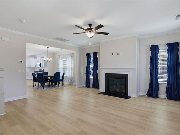 3rd image of 1403 Prospect Hill St