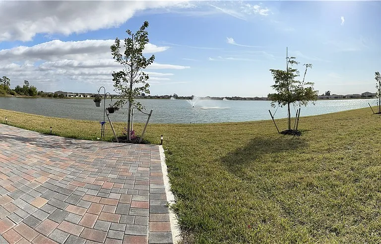 479 Spring Hill Lake Loop — Photo 8