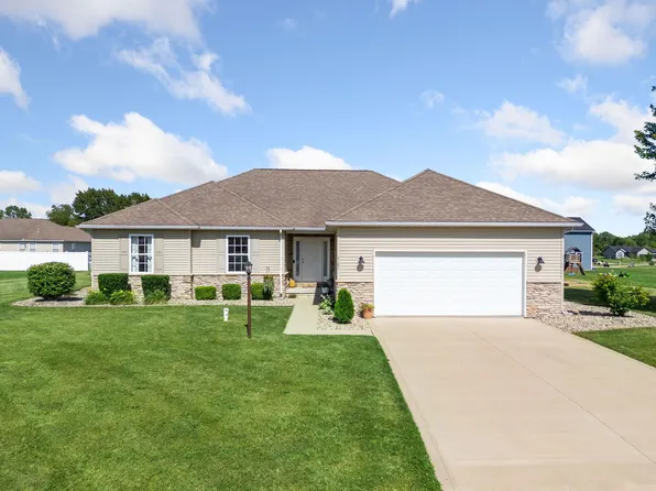 4284 N Aspen Dr, Warsaw, IN 46582