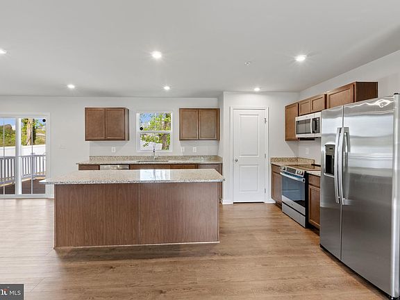 4th image of 1100 Shumi Ct