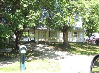 3528 SE 8th Ave, Topeka, KS 66607