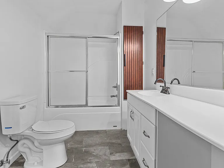 1020 W Matthews Ave — Photo 21