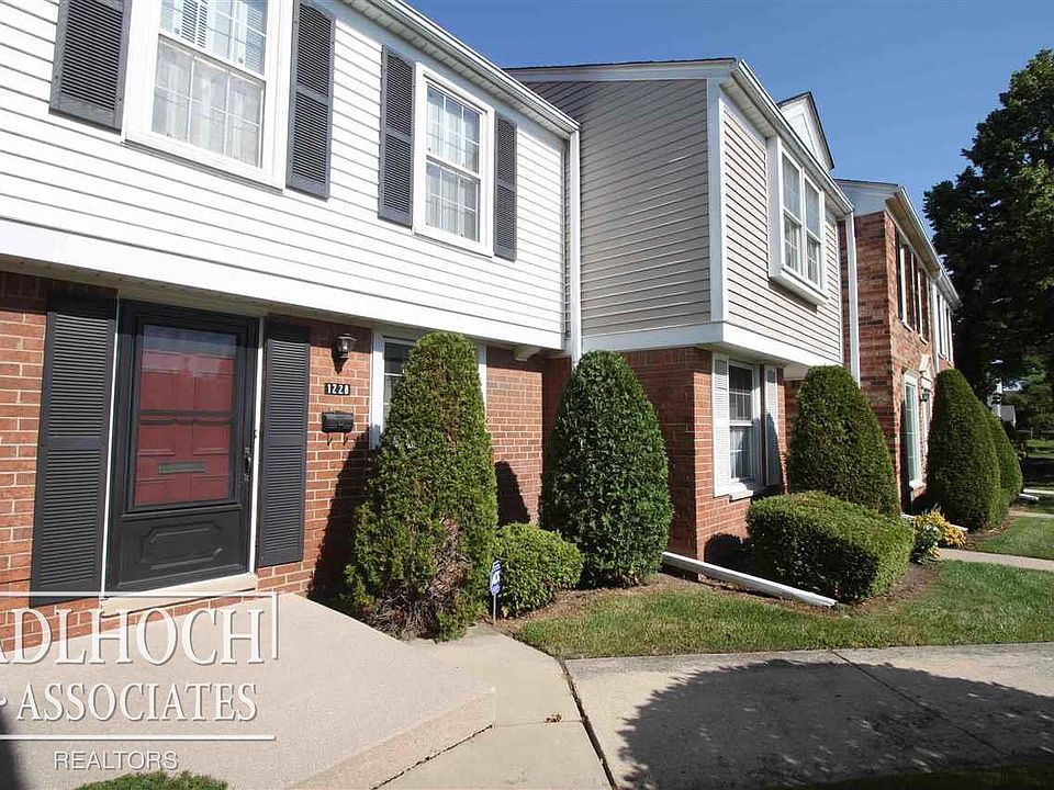1st image of 1228 Woodbridge 152 Saint