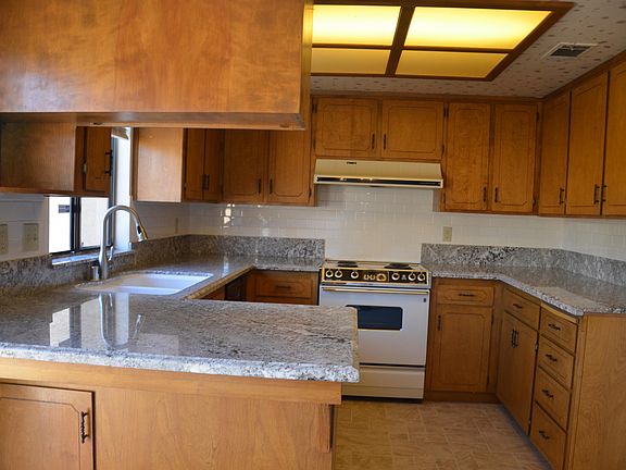 3rd image of 4735 W Cypress Avenue