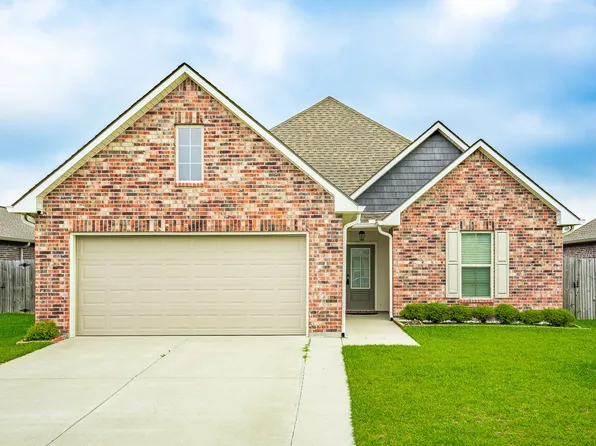 202 Sparkling Meadows Ln, Lafayette, LA 70506