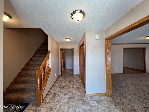 2nd image of 2392 Star Ave S