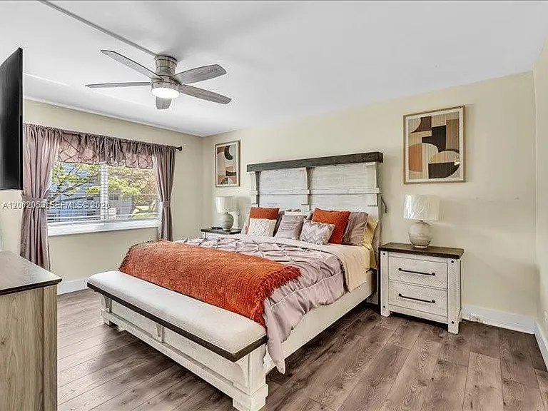 12500 SW 5th Ct #208M — Photo 25