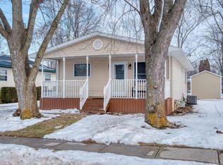 1011 State St, Owosso, MI 48867