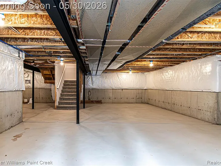 375 Amelia Cir — Photo 57