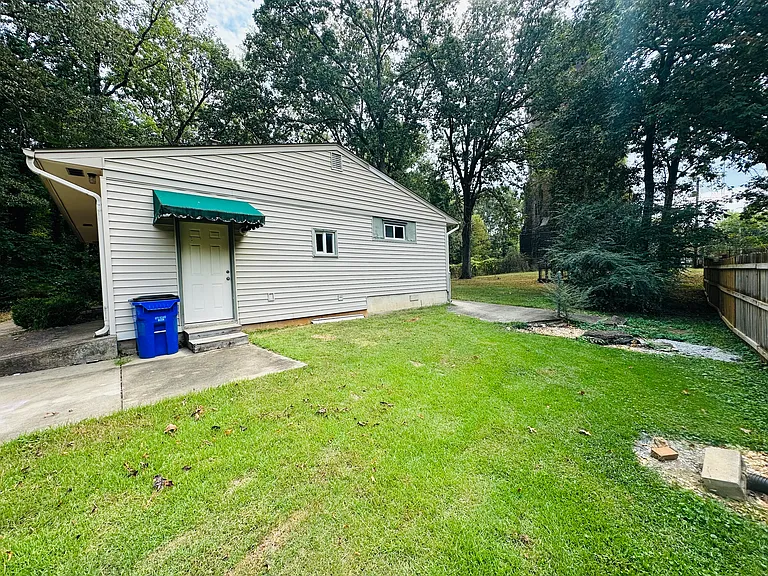 325 Bayless Ave — Photo 25