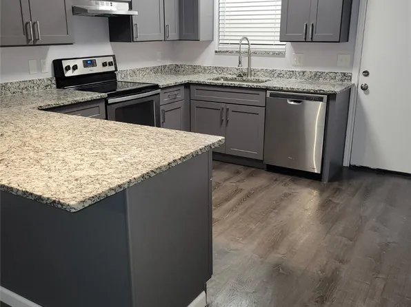 1724 Jenkins Ln, Glenn Heights, TX 75154