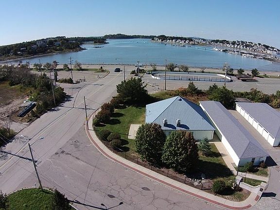 3rd image of 16 Rockland Cir #16