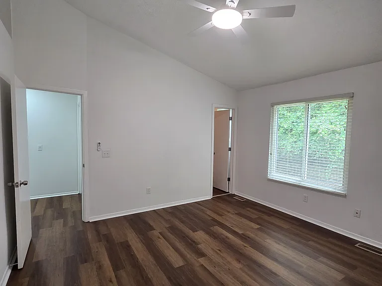 2805 Queen Anne Ct — Photo 20