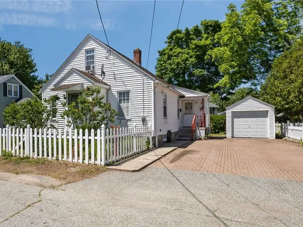 43 Virginia Ave, Woonsocket, RI 02895