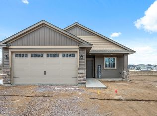 31733 Madison Rd, Lindstrom, MN 55045