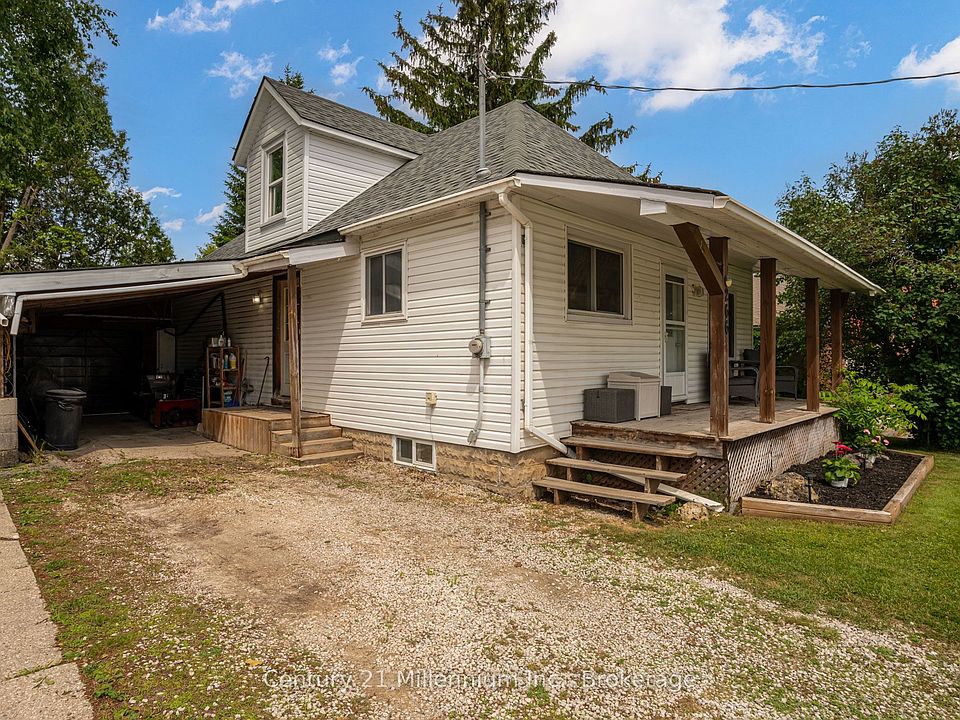 1st image of 266 Garafraxa St