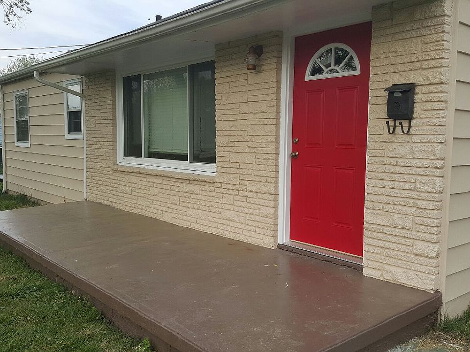 1st image of 813 Mullins St