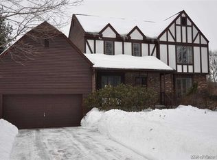 166 Huguenot St, New Paltz, NY 12561