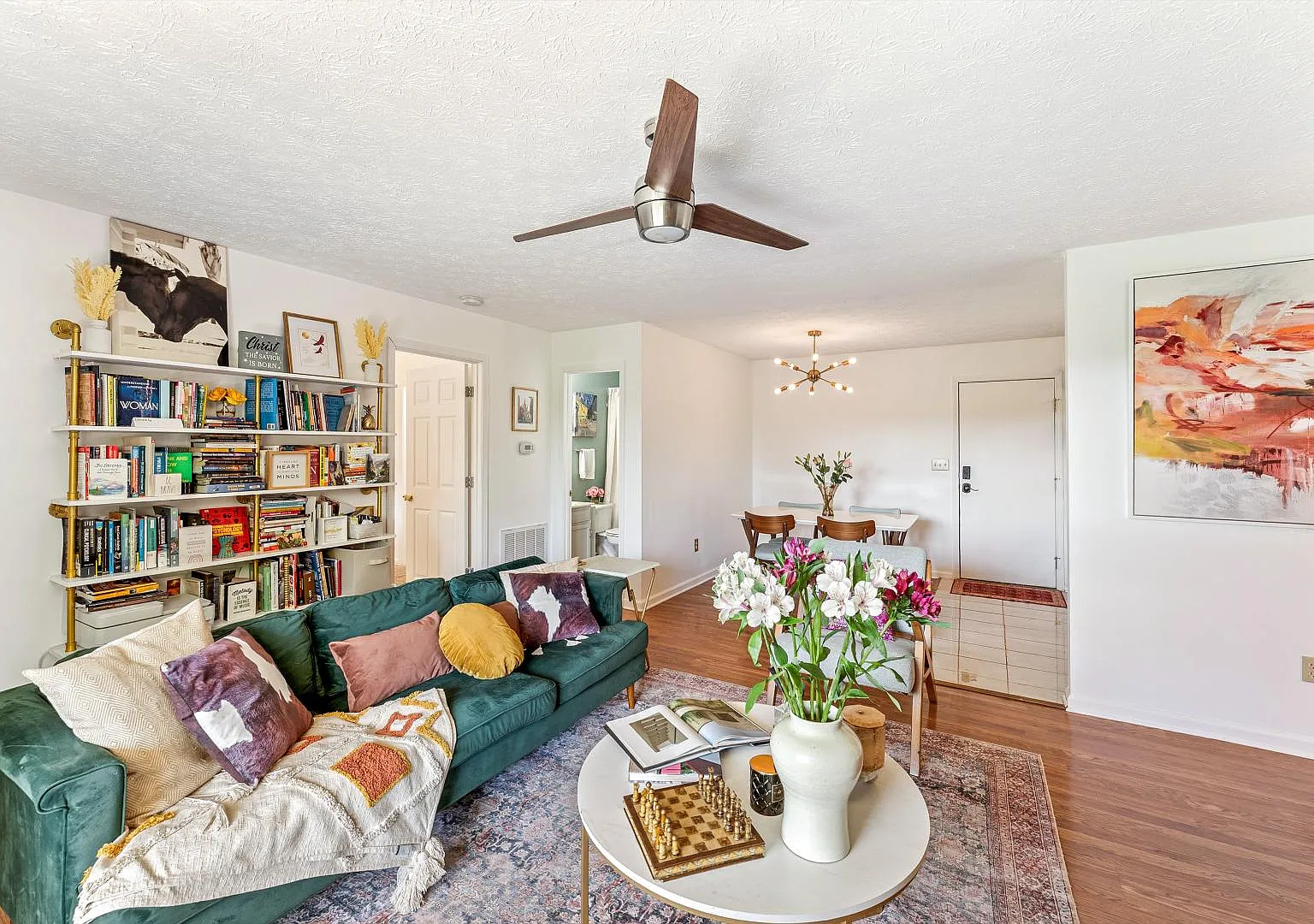 1720 Moon Ct — Photo 4
