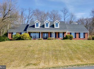 11570 Hearthwood Dr, Waynesboro, PA 17268