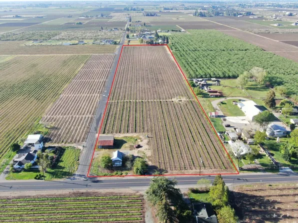 7106 E Kettleman Ln, Lodi, CA 95240