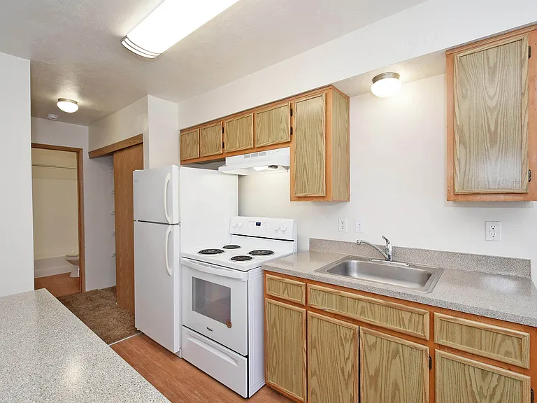 Greenfield Village Apartments — Photo 38