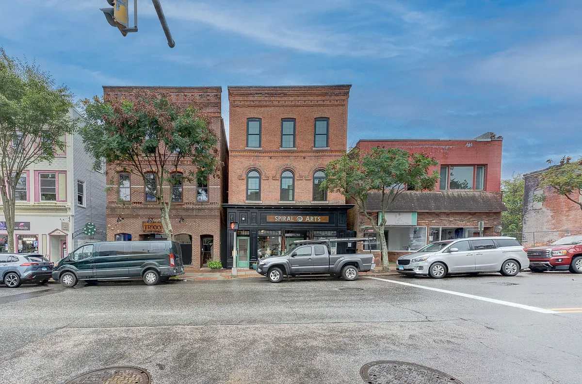 Building Photo - 750 Main St #2A