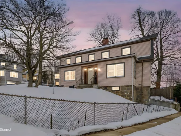 27 S Crescent Circuit, Brighton, MA 02135